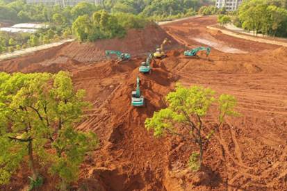 加强劳动教育，我校启动校园绿化建设云直播