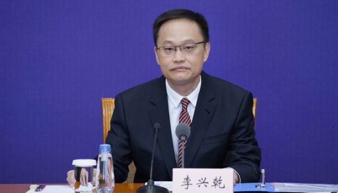一个月内为何两次发文监管防疫物资出口？商务部回应