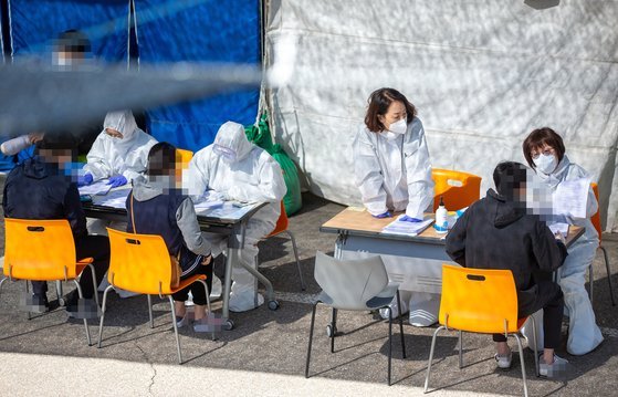 韩国连续3天新增确诊30例以上 一名中国男性确诊