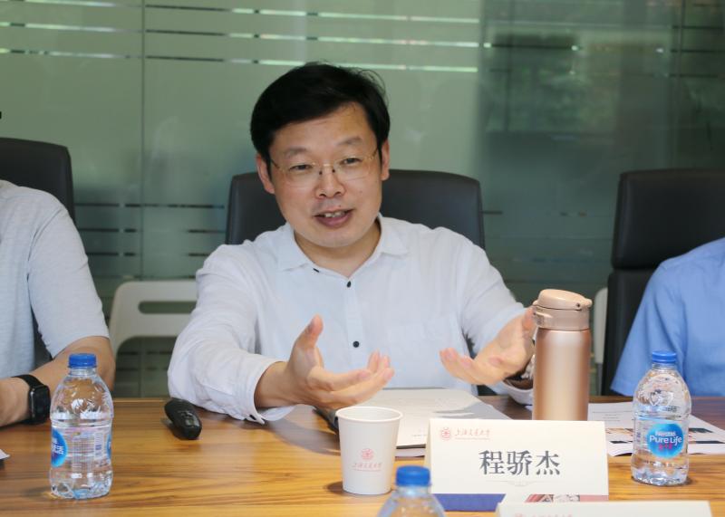 校党委副书记、纪委书记周承调研基金会工作