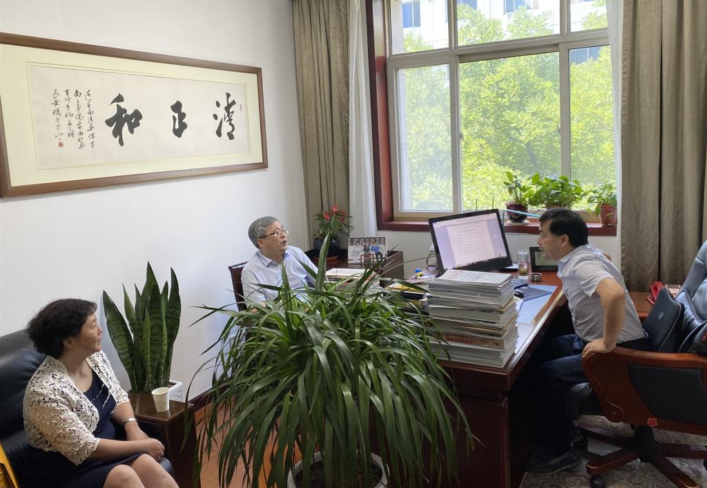 校长方明带队先后赴省政府、市政府等相关部门走访调研
