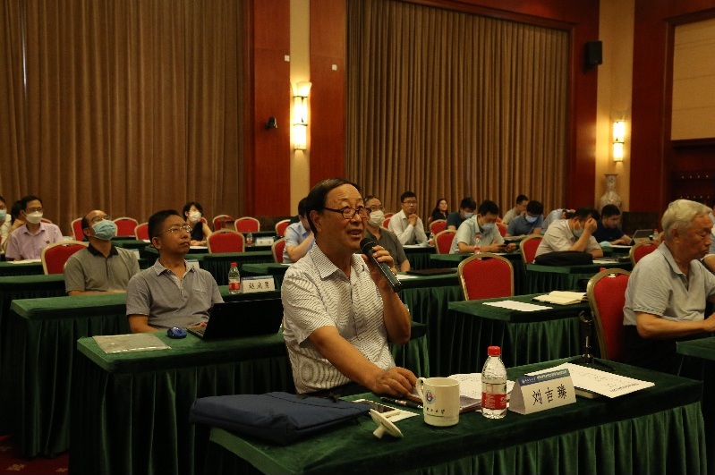 新能源电力系统国家重点实验室召开第二届学术委员会第四次会议
