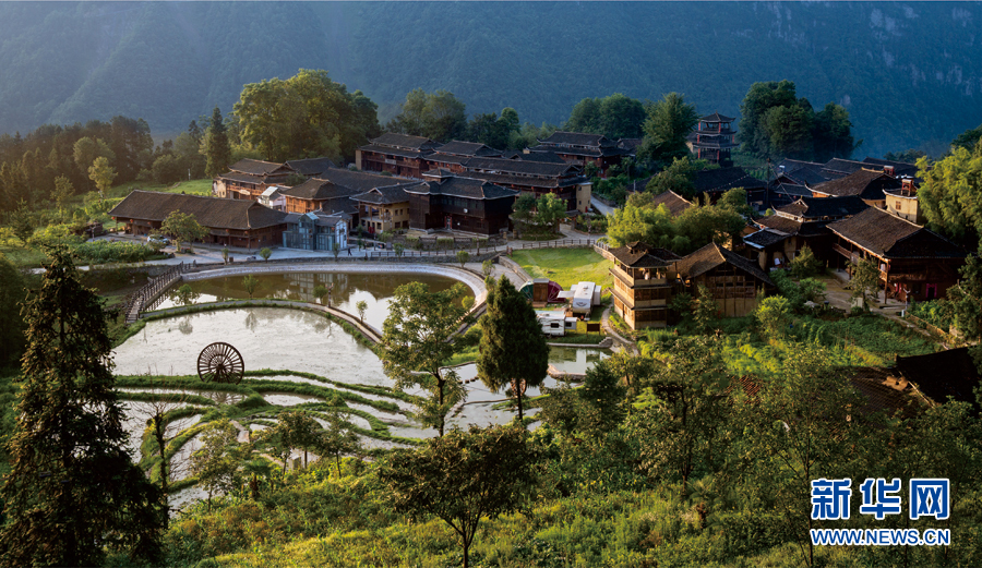 风景变“钱景” 一个武陵山贫困区县的旅游脱贫路