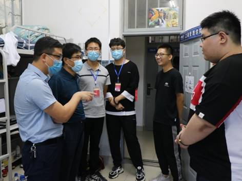 工商管理学院多措并举开展学生返校及研究生新生报到工作