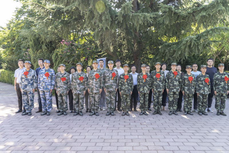 我校举行2020年入伍学生欢送仪式