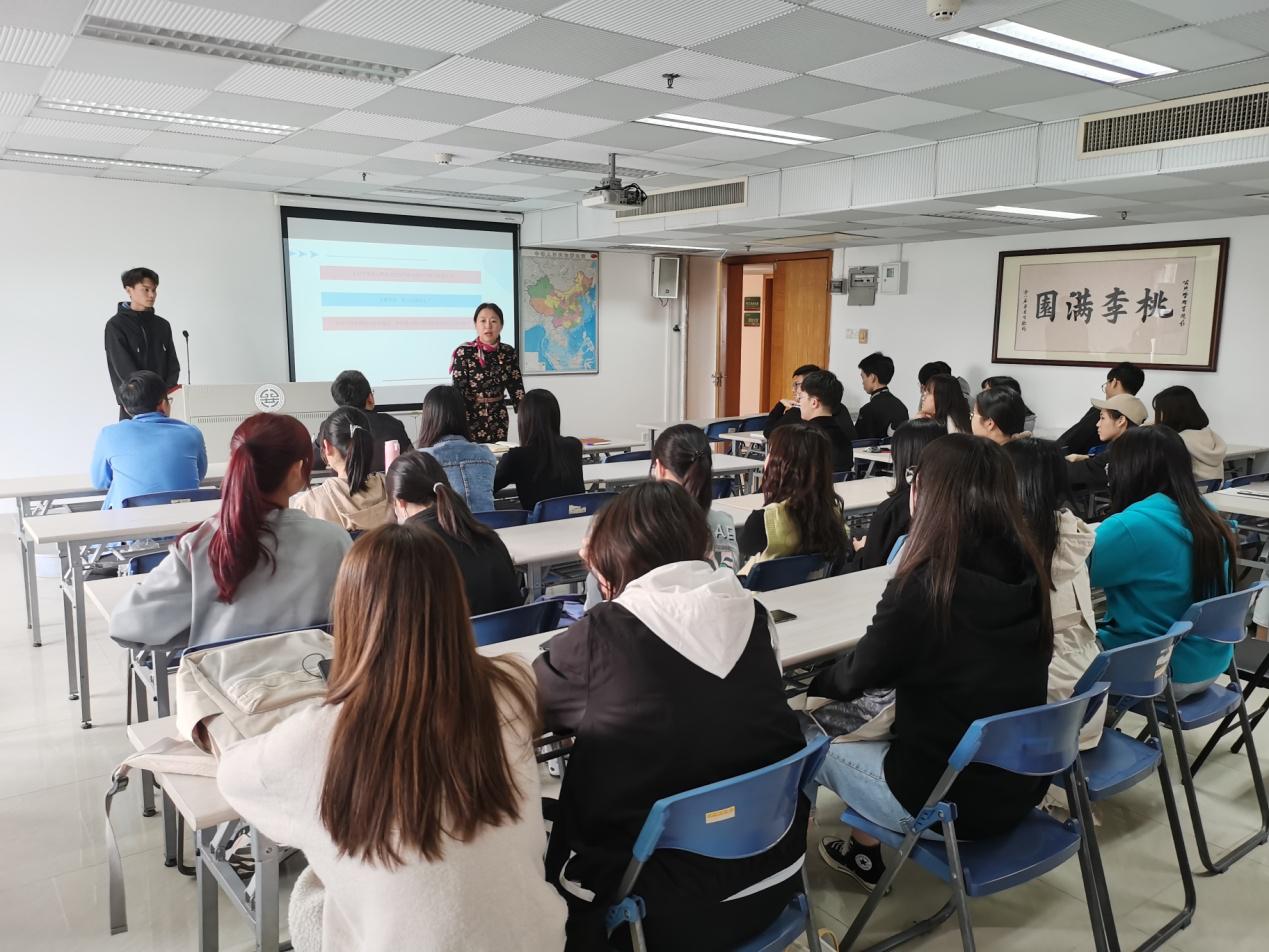 新学期新风貌“开学第一课”为学子助力