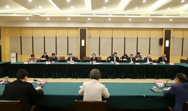 我校与市教委、嘉定区签约共建上海市实验学校嘉定新城分校