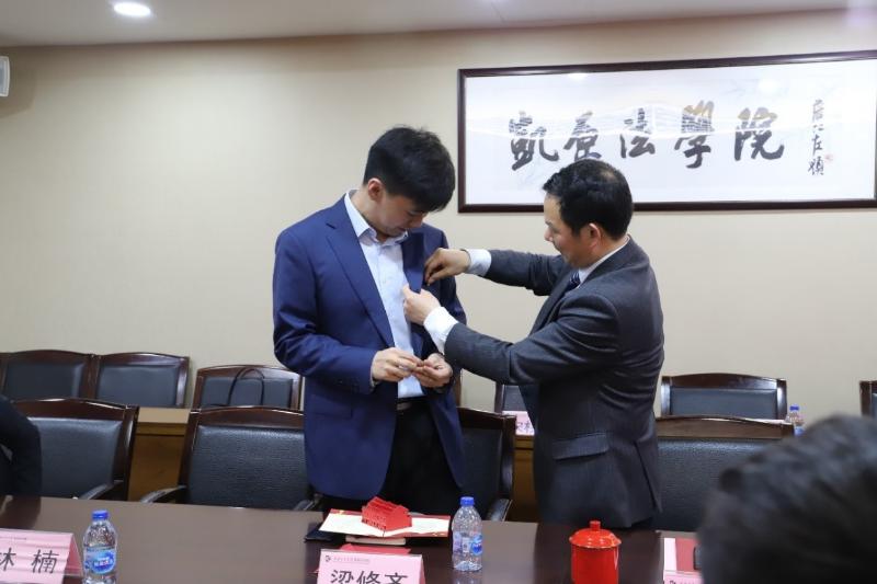凯原法学院举行2021届春季毕业研究生党员远航教育活动