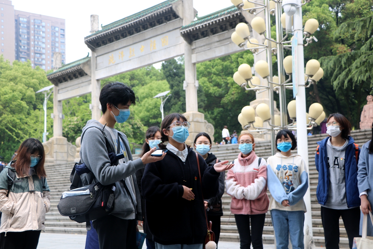 【党史学习教育】祭英烈学党史我校青年党员团员开展“清明祭英烈”活动