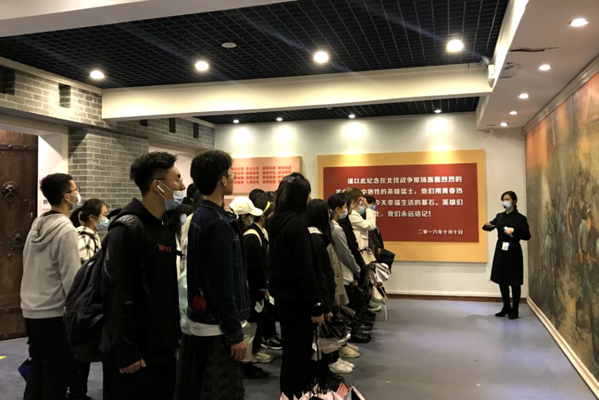 【党史学习教育】祭英烈学党史我校青年党员团员开展“清明祭英烈”活动