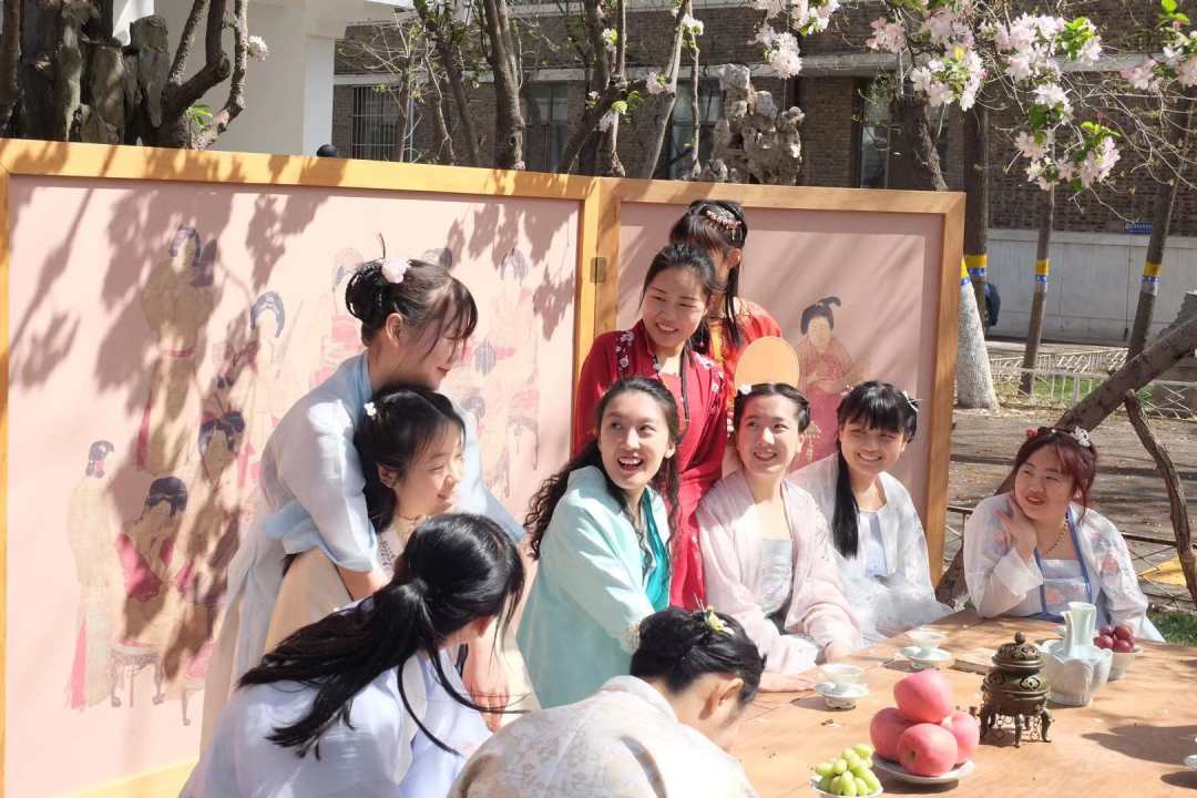 人民日报：“天大•海棠季”礼赞百年青春告白