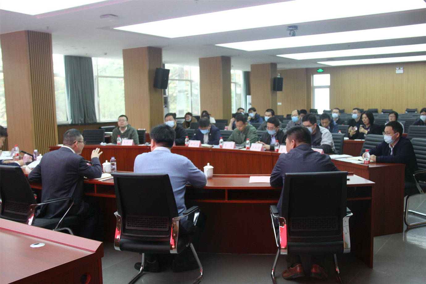 学校召开科研成果管理工作调研会