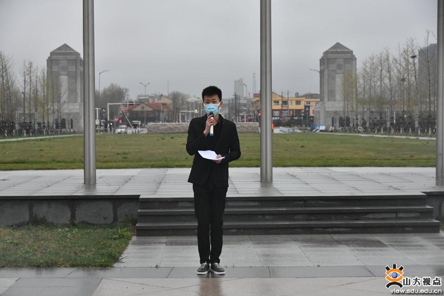 ［生命］举行“学习党史传承红色基因，筑梦青春献礼百廿校庆”升旗仪式
