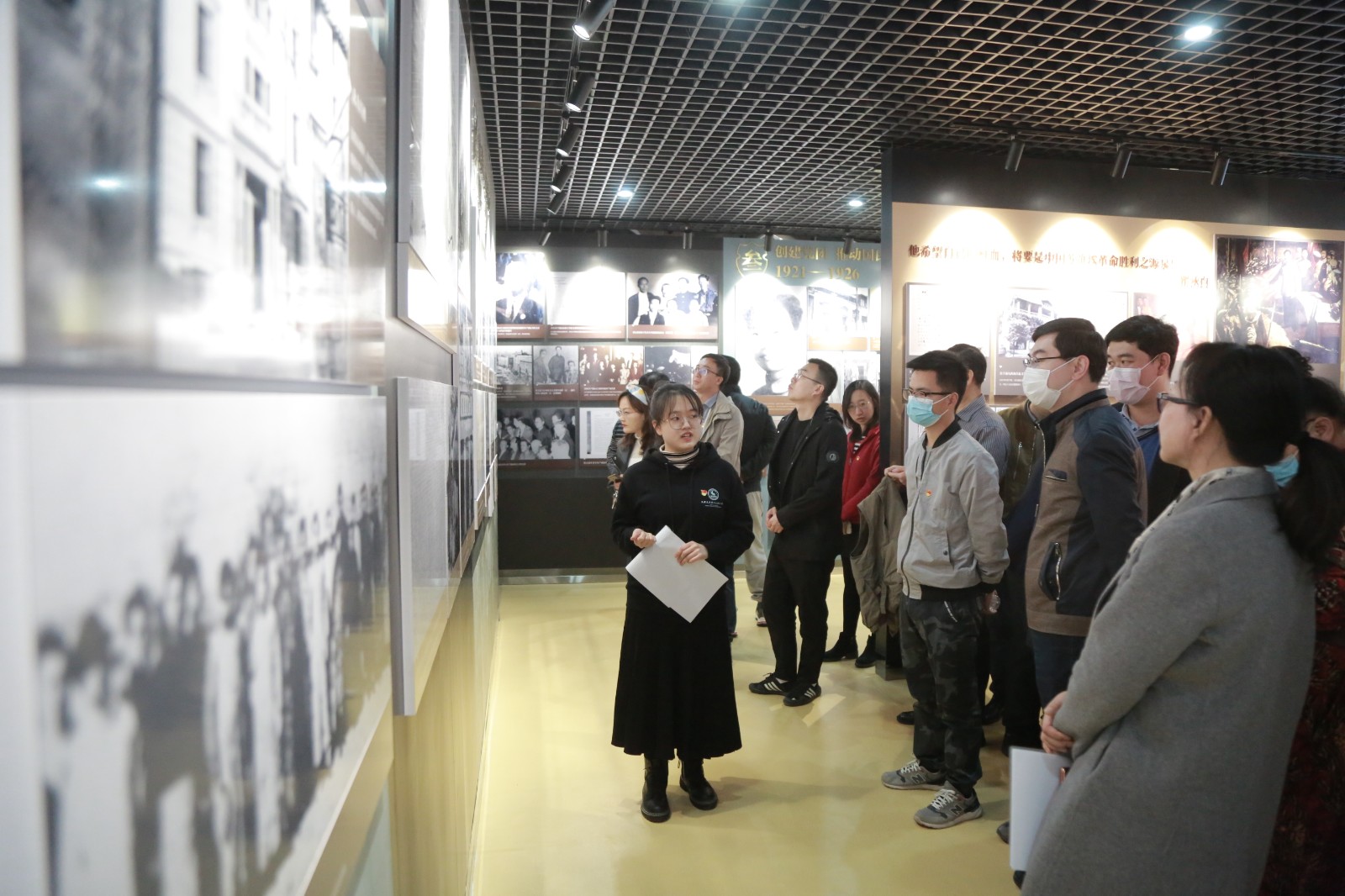 研究生院党支部组织党员参观张太雷纪念室