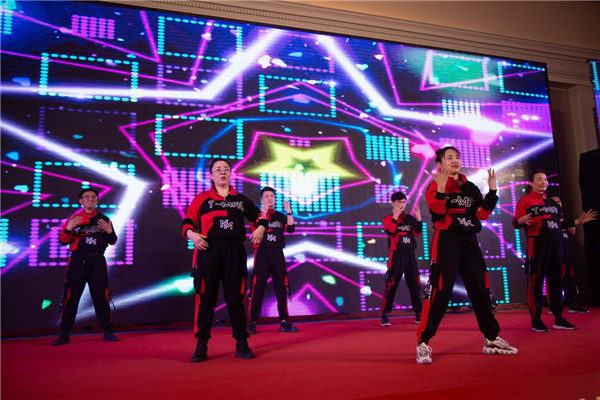 天津大学生态环境高峰论坛暨“环保一家人”年会在江苏宜兴举办