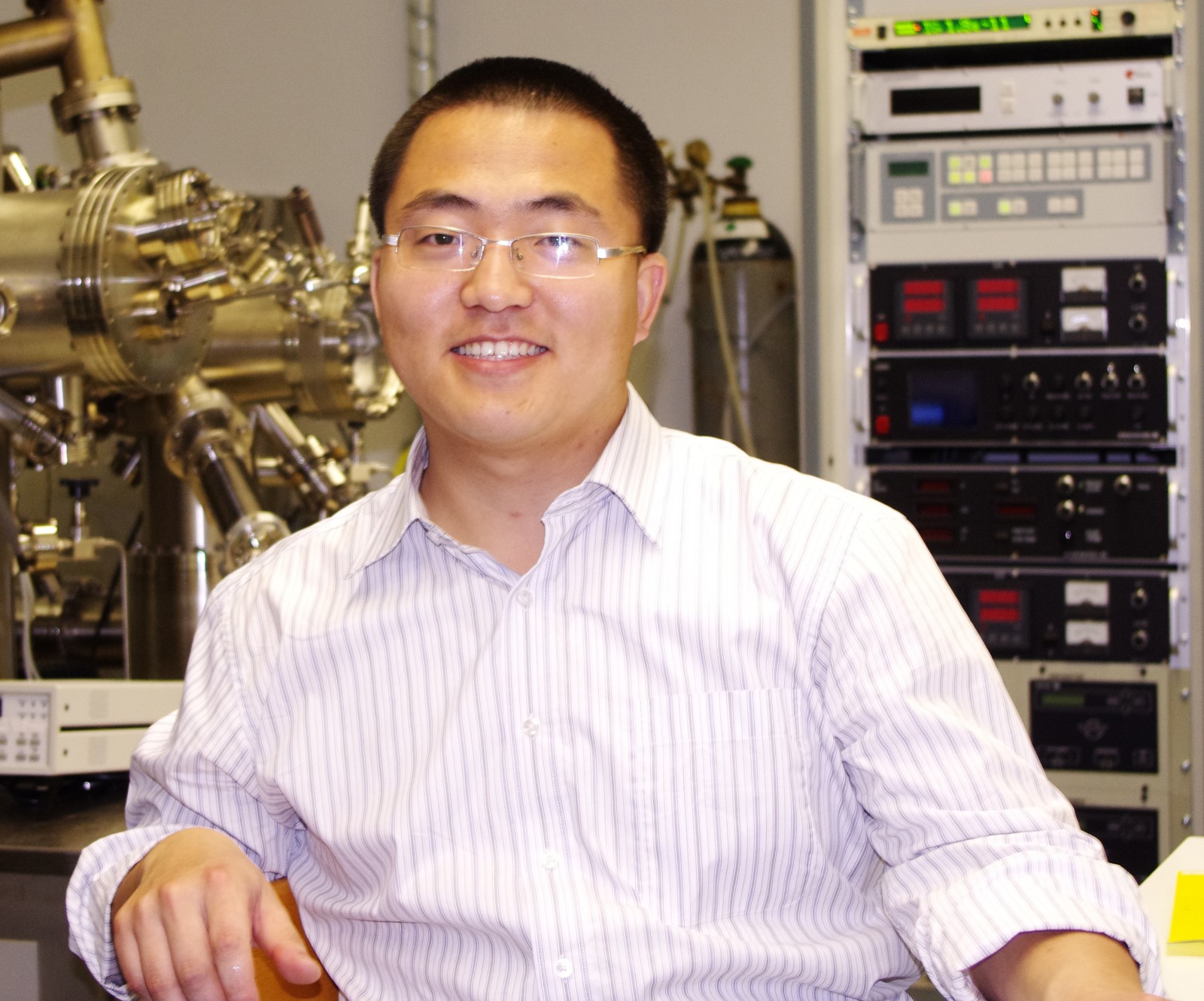 天津大学高洪营教授在NatureChemistry上发表论文：表面催化硅烷基脱氢聚合反应研究