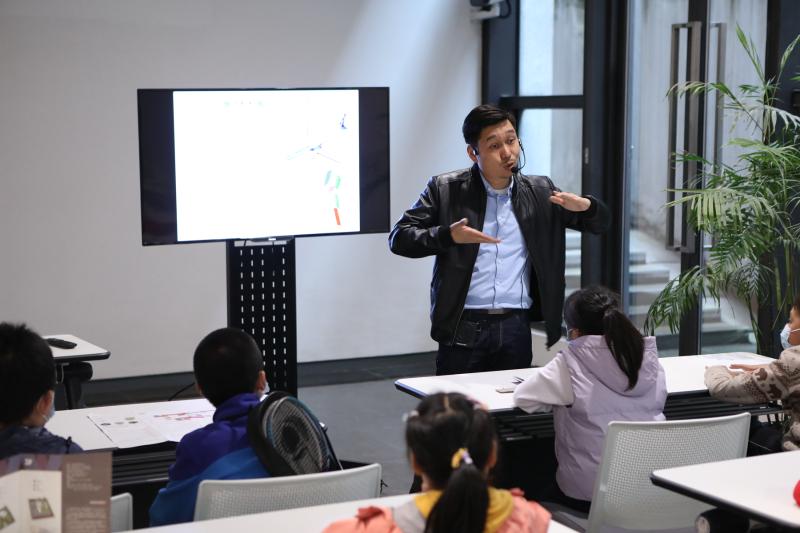 钱学森图书馆举行首届“星际航行科学节”迎接第六个“中国航天日”
