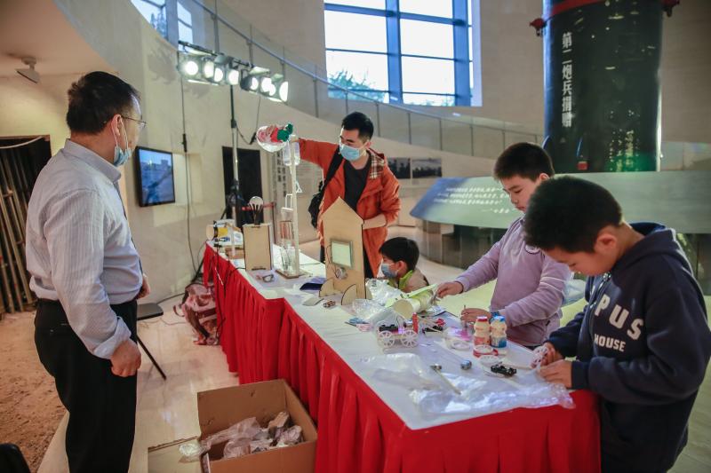 钱学森图书馆举行首届“星际航行科学节”迎接第六个“中国航天日”