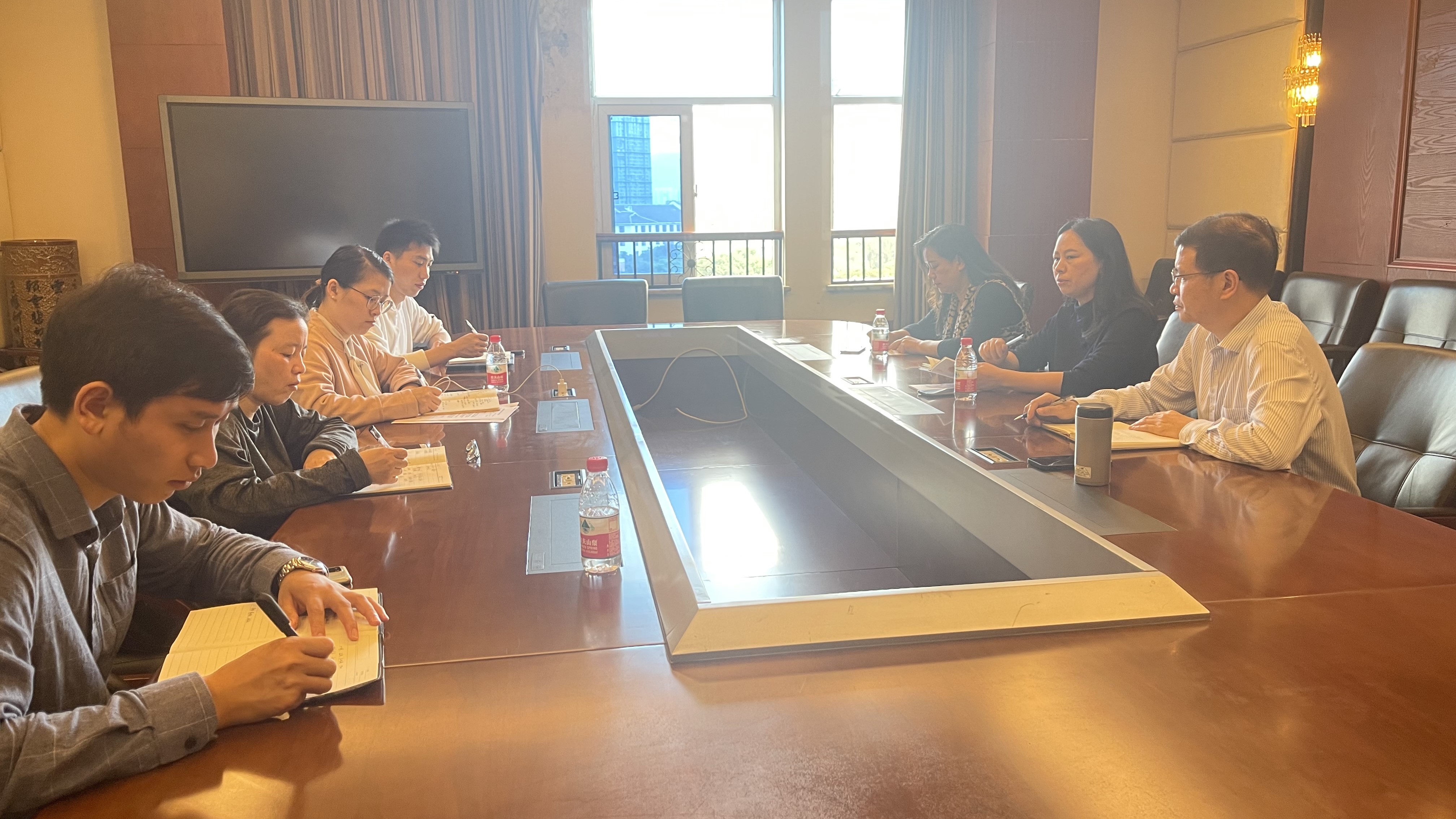 经济与工商管理学院召开防诈骗专题培训会