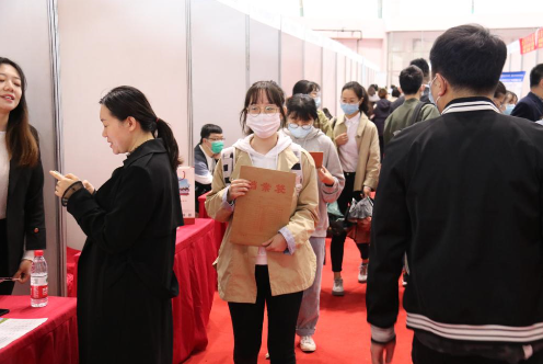 我校2021年毕业生春季招聘会成功举办