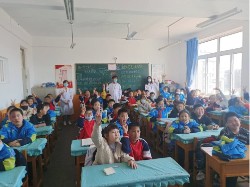 临床三系开展“桃李满园春色正好,红医学子润物无声”主题宣讲活动 临床三系开展“桃李满园春色正好,红医学子润物无声”主题宣讲活动