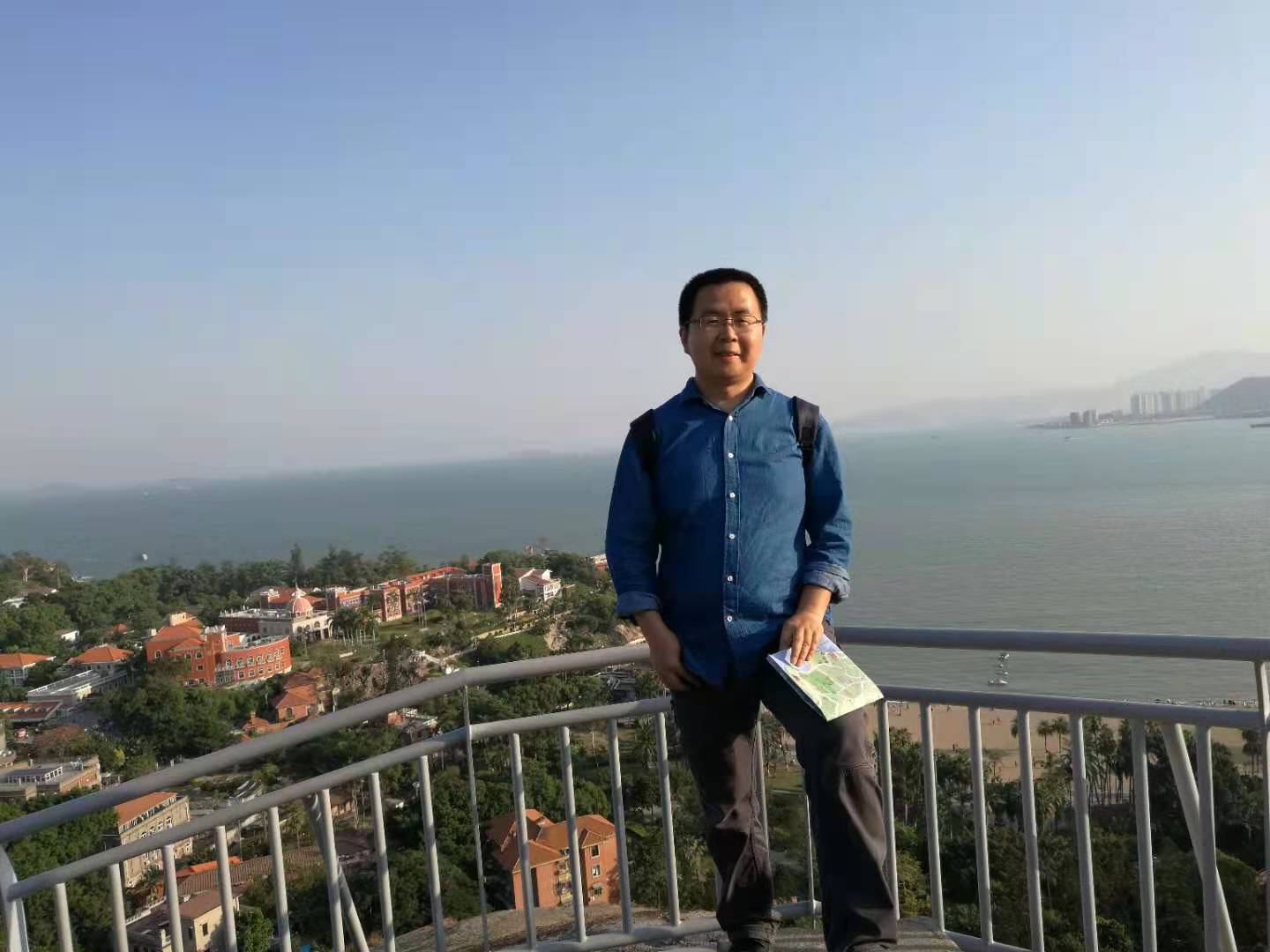计算机学院廖晓峰、肖迪两位教授连续七年入选爱思唯尔中国高被引学者榜单
