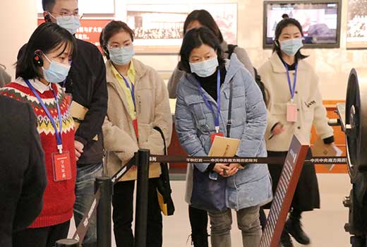 红岩党史学习教育培训成功开启