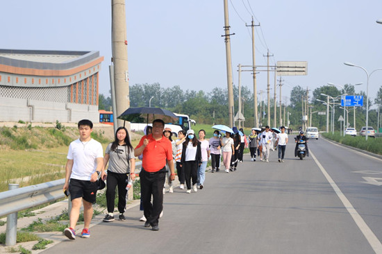 【党史学习教育】资环学院开展“永远跟党走”徒步实践活动