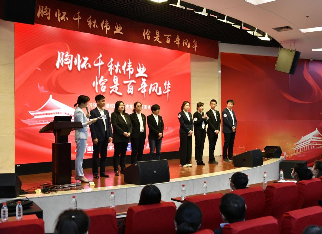 我们有一个共同的名字叫“蛟龙”