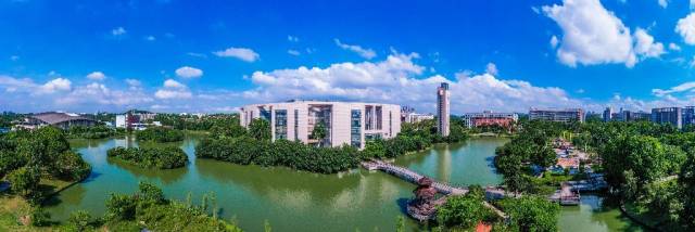 《南方日报》专访广州大学校长魏明海：撕掉“偏文”标签，打造四大一流专业方阵