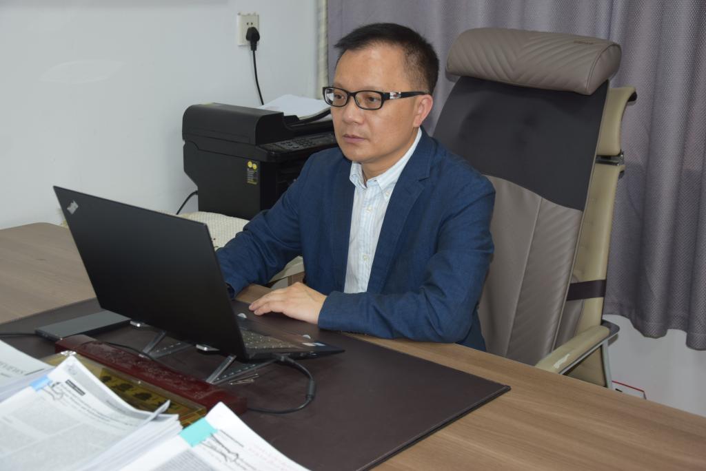 化材学院杨应奎教授当选英国皇家化学会会士