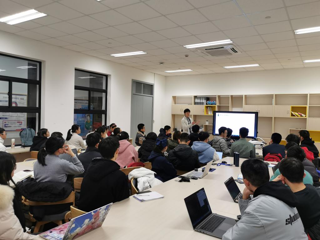 用奋斗定义青春——记同济大学2021年“追求卓越学生奖”获得者张喆
