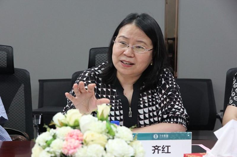 中央民族大学文学院到人文学院调研交流