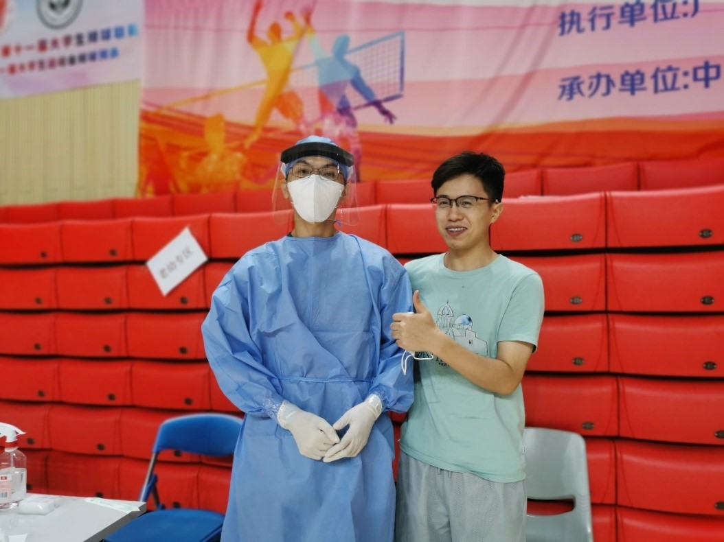 【我为群众办实事】急救！核酸检测现场学生下颚脱臼，孙逸仙纪念医院口腔科医生5秒复