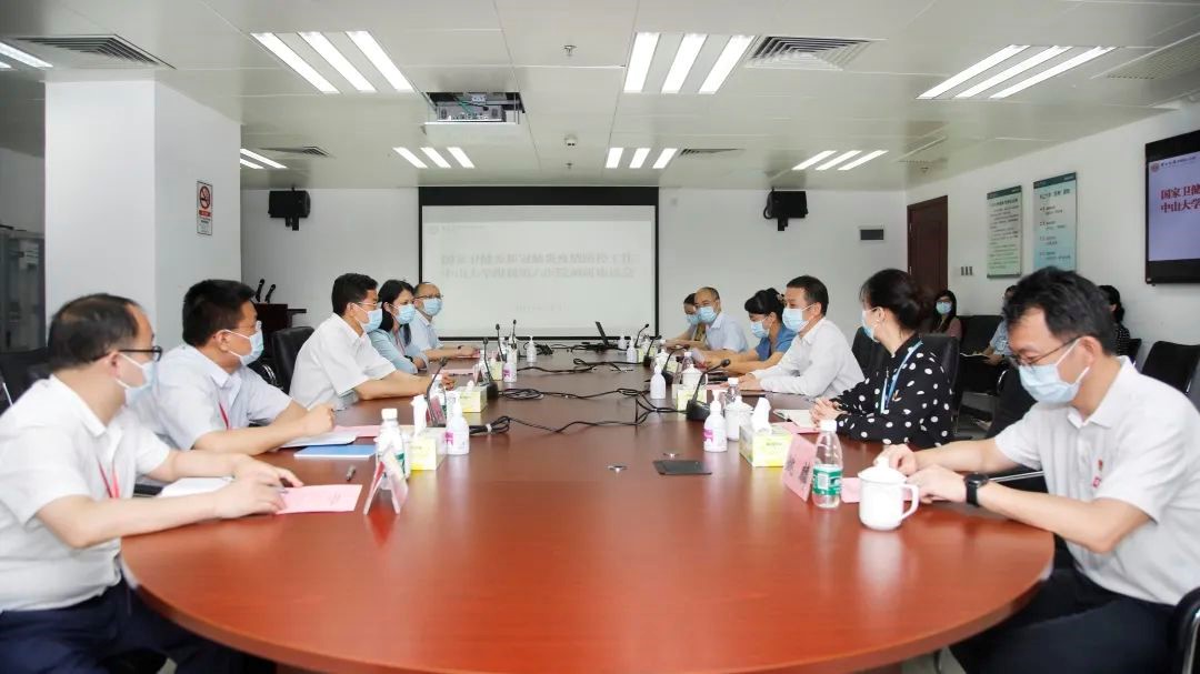 国家卫健委医政医管局一行调研我校附属第六医院