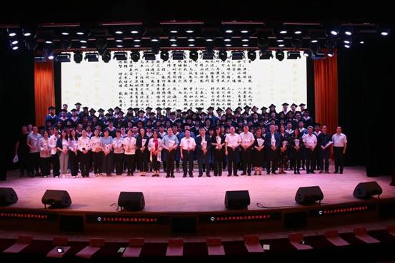 马克思主义学院举行2021届毕业生谢师礼