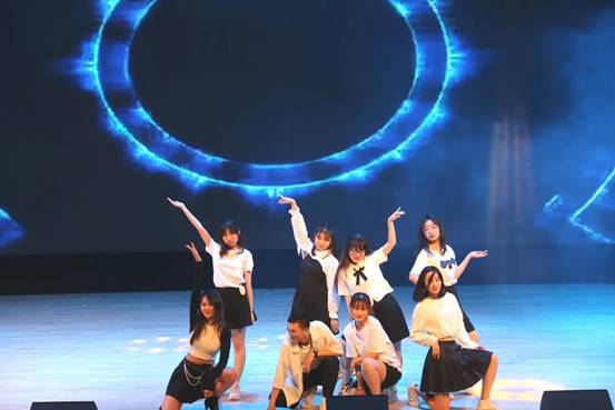 马克思主义学院举办2021届毕业生毕业晚会