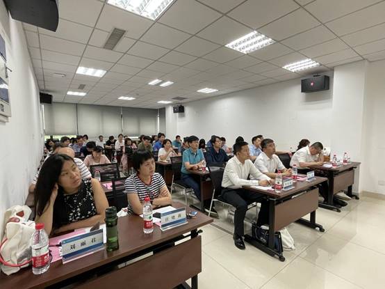 计算机学院召开第二届教职工代表大会第二次会议