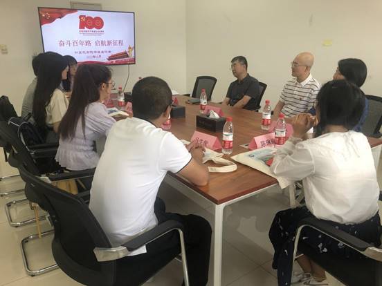 计算机学院党委慰问困难学生党员