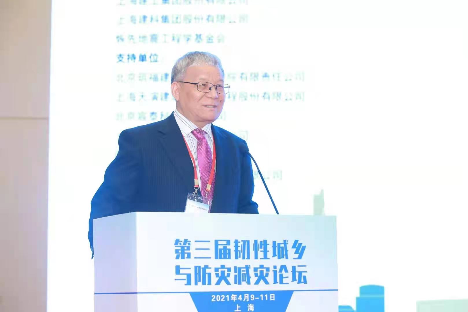 【文汇APP】吕西林院士：以“大先生”标准严于律己，培养心怀“国之大者”的青年英才