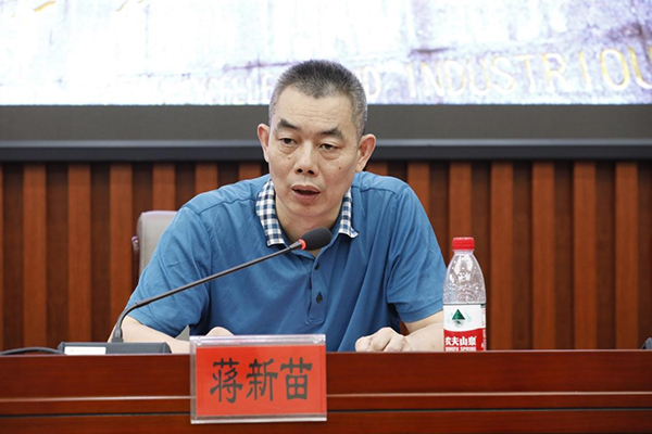 湖南省乡镇（街道）党政正职定向培养公共事业管理专业培训班毕业典礼在我校举行