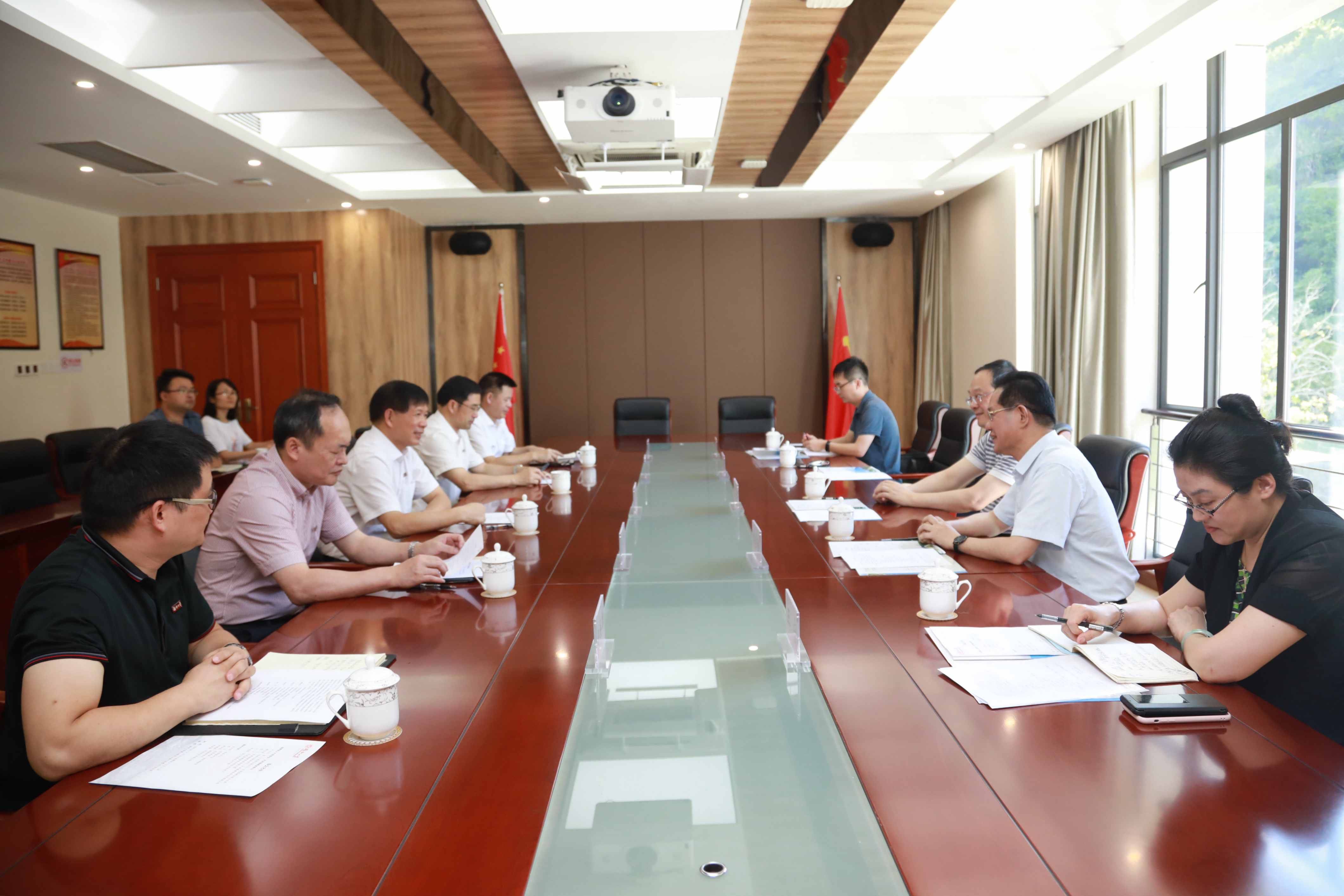 省人大副主任、民进省委会主委严可仕来福大调研
