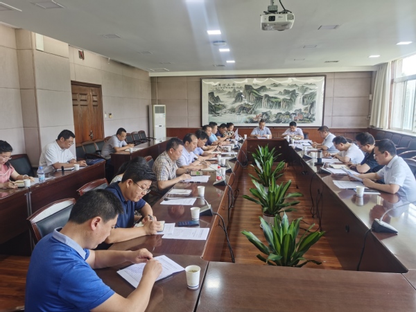 学校2021年暑期疫情防控工作专题会议召开