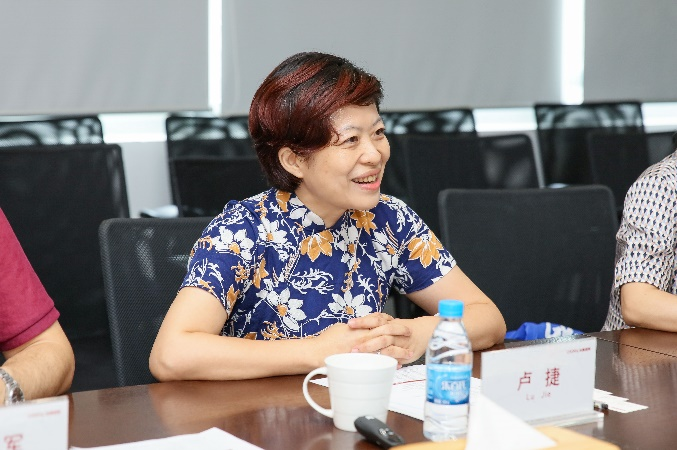 深圳华阳国际在我校成立“建筑与城市规划学院华阳奖学金”