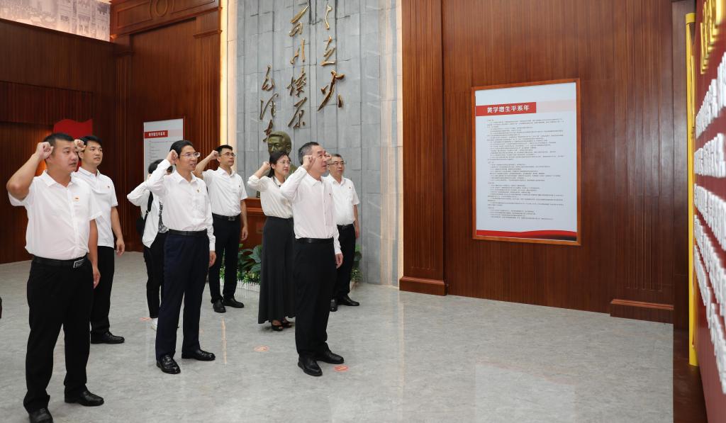 党委办统战部支部、校团委支部联合开展党史学习教育主题活动