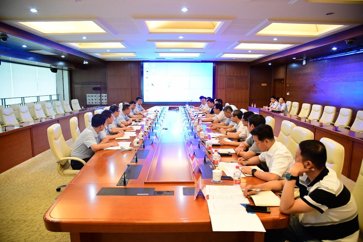中国舰船研究院党委书记、副院长肖坤一行来校调研