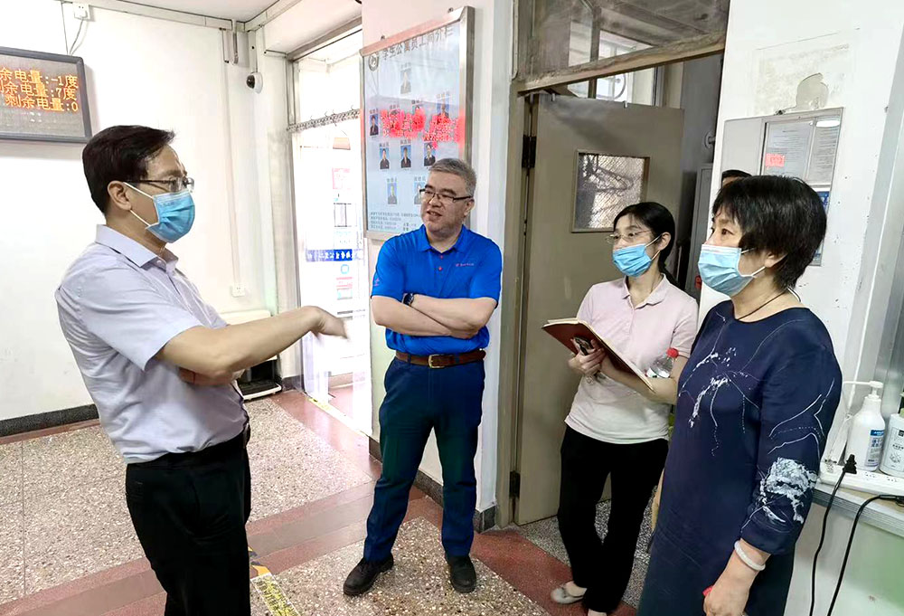 副校长孙昊哲带队检查疫情防控工作 为我校参与庆祝建党100周年重大活动服务保障工作护航