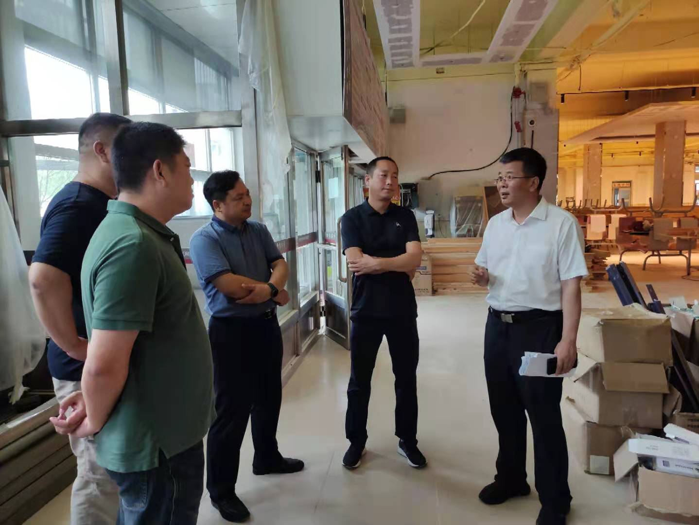 校长孙立军深入江北校区检查指导暑期重点工作