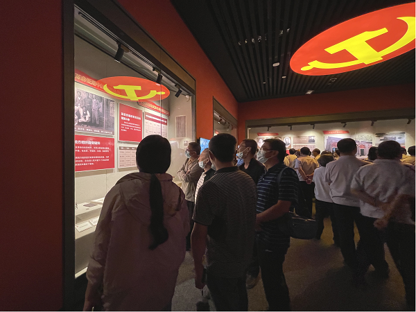 信息学院组织师生参观云南省庆祝中国共产党成立100周年成就展