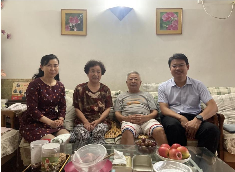 校党委常委、副校长沈文青走访慰问军烈属
